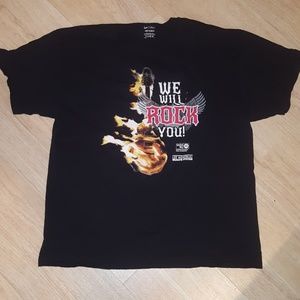 WE WILL ROCK YOU SHORT
